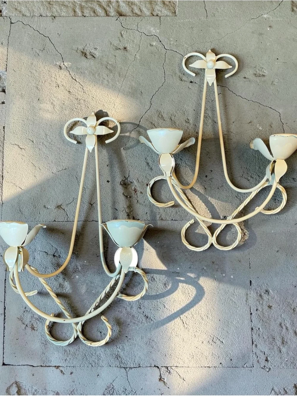 VINTAGE FLORAL METAL OFF WHITE  WALL SCONCES CANDLE HOLDERS
